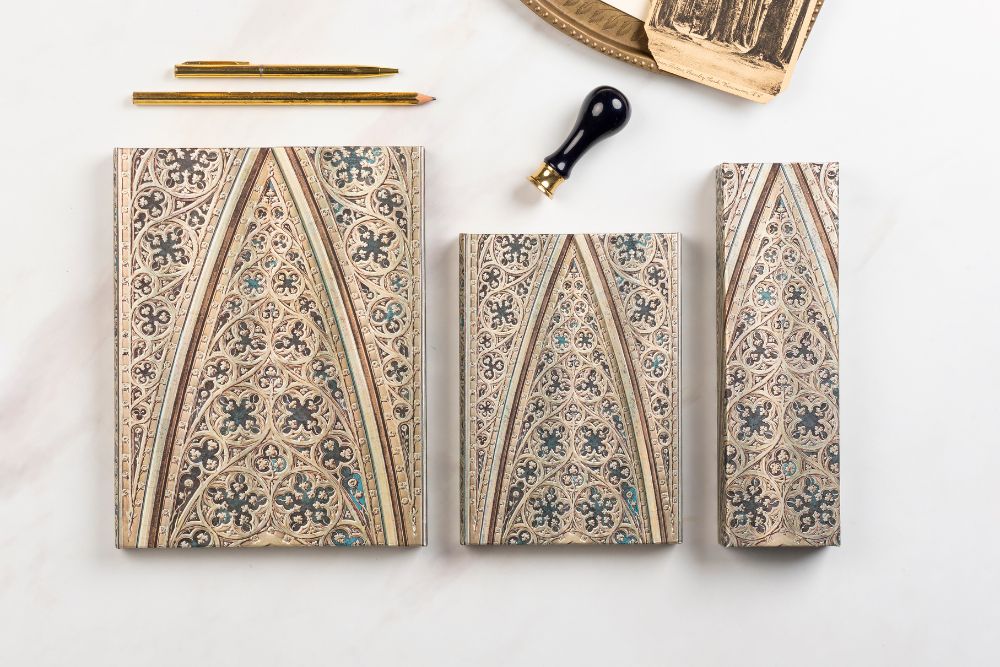 Paperblanks Vault of the Milan Cathedral Pencils – Pack of 4 – design detail