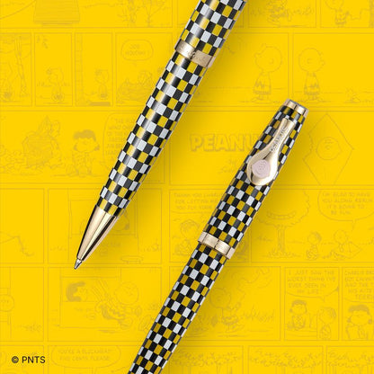 Estie Charlie Brown pen set