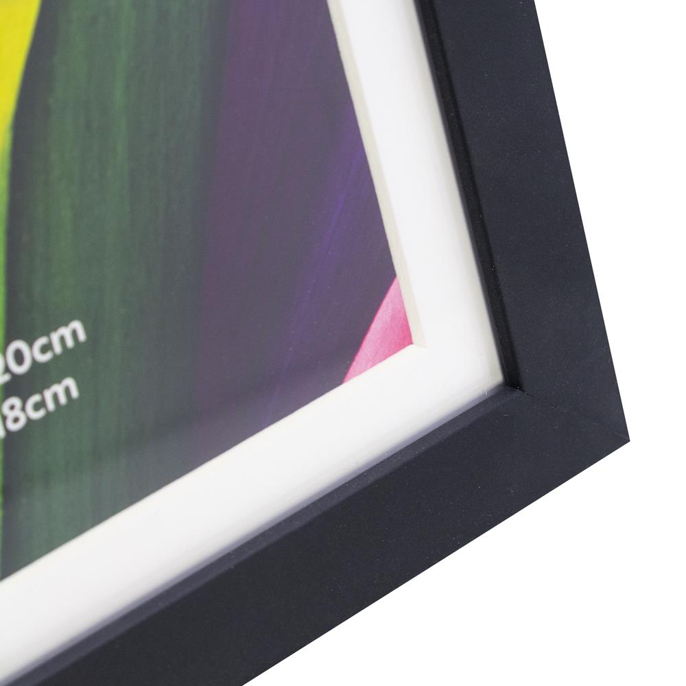 Kenro Envoy Classic black frame corner detail