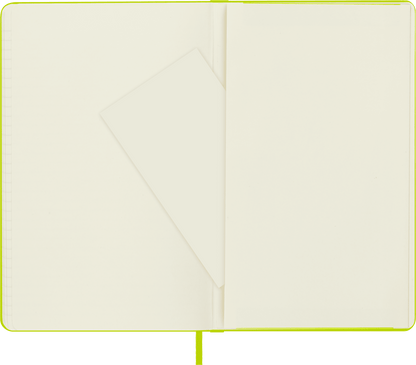 Moleskine Classic Large ruled hard cover notebook in Lemon Green – inside view