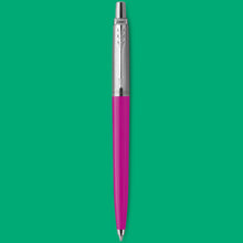 Parker Jotter Originals Ballpoint Pen | Classic Magenta Finish | Medium Point | Blue Ink